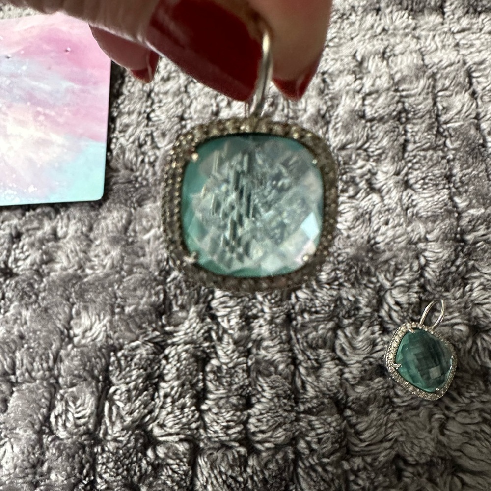 Blue topaz and white sapphire in 925 silver earring frame. Si beautiful &l light - Picture 4 of 4
